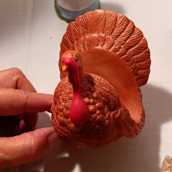 Vintage Pilgrim Condiment Set Napkin Salt & Pepper Shakers Taiwan - Picture 5 of 9